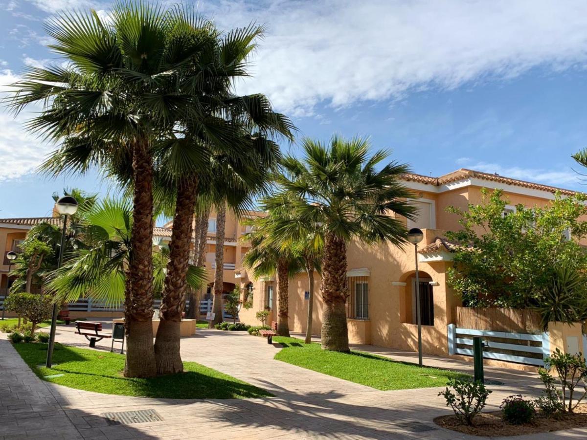 Апартаменти Marinas Sol - Tu Hogar Con Jardin Privado! Бера Екстер'єр фото