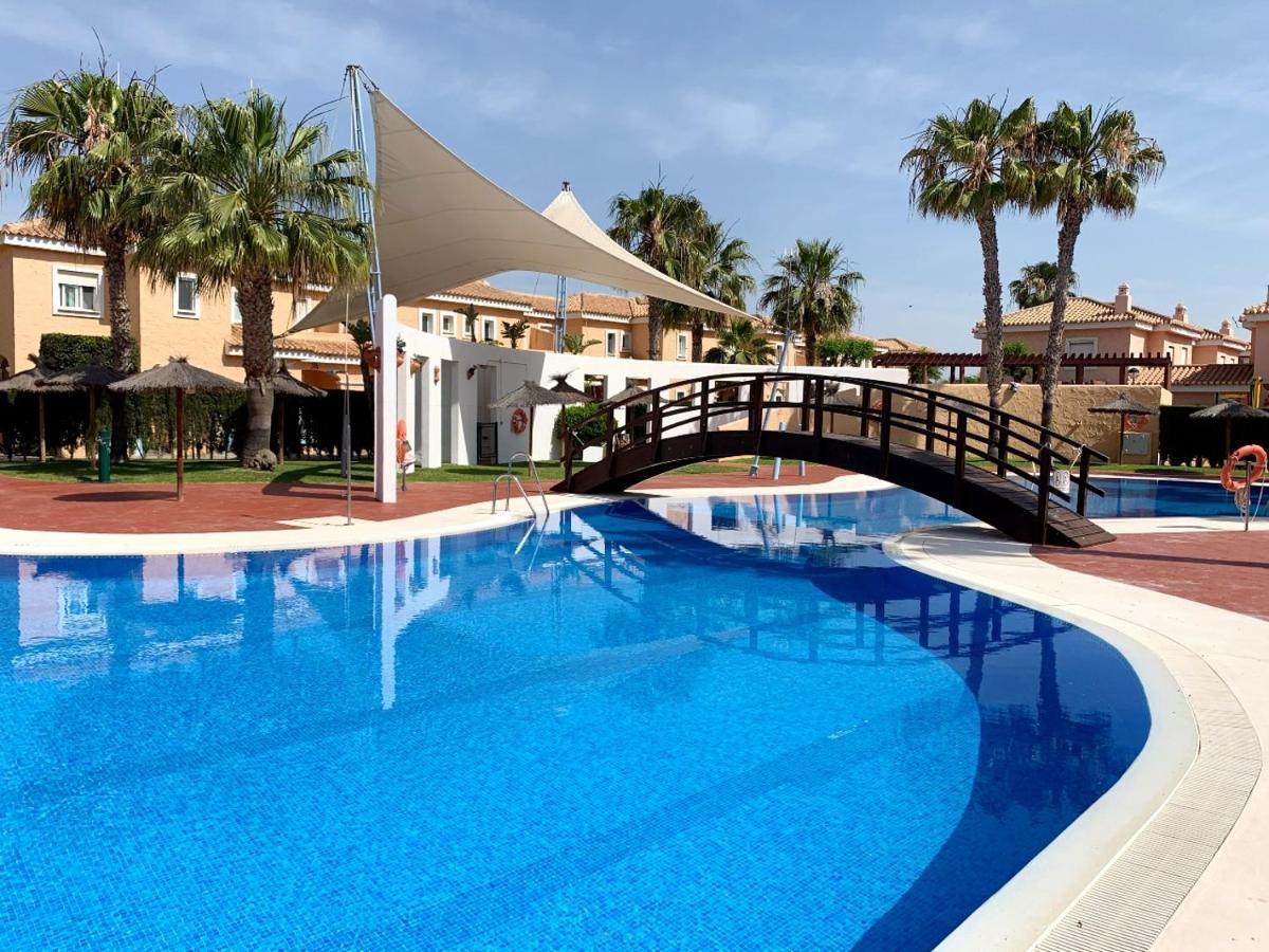 Апартаменти Marinas Sol - Tu Hogar Con Jardin Privado! Бера Екстер'єр фото