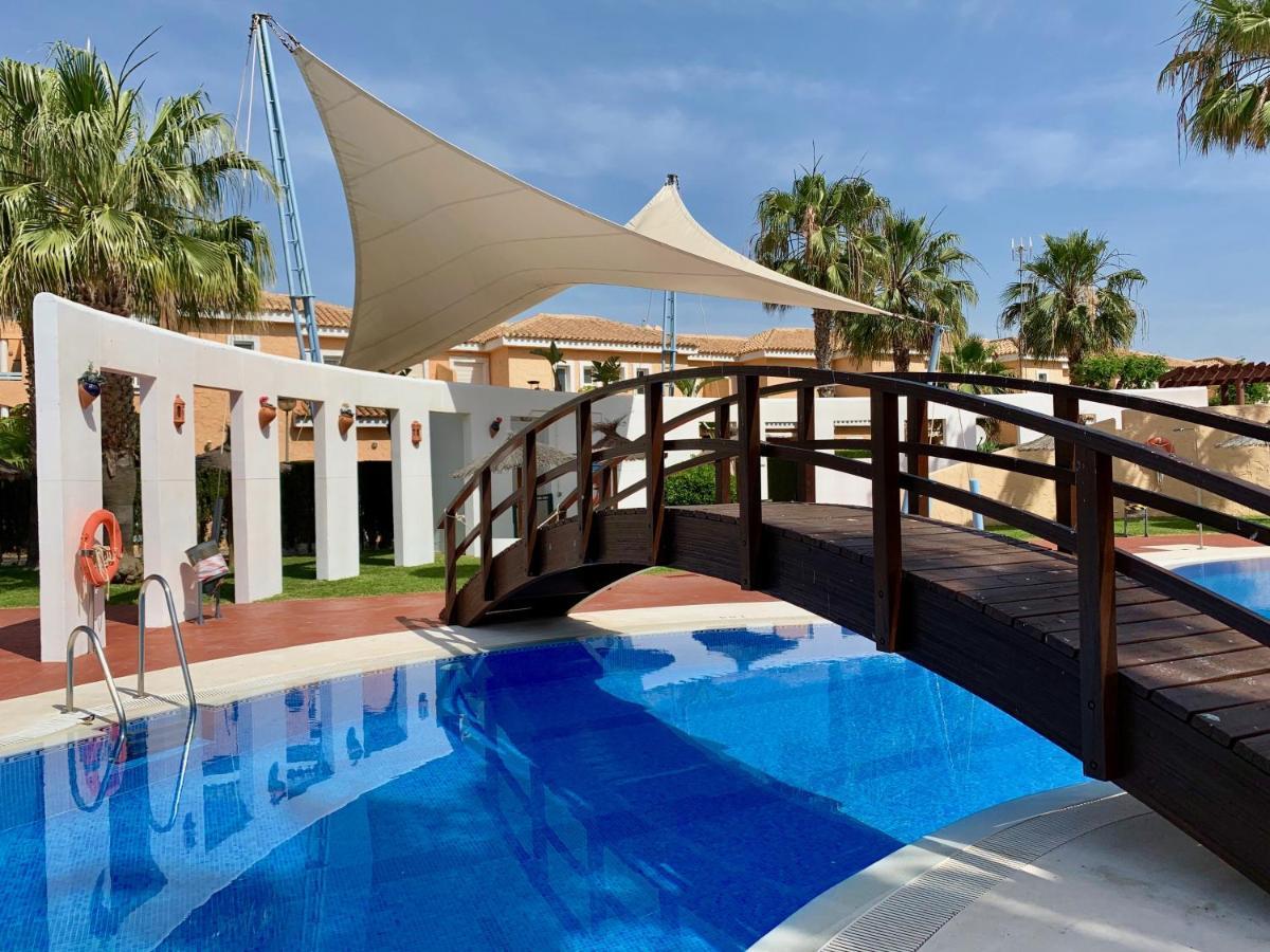 Апартаменти Marinas Sol - Tu Hogar Con Jardin Privado! Бера Екстер'єр фото