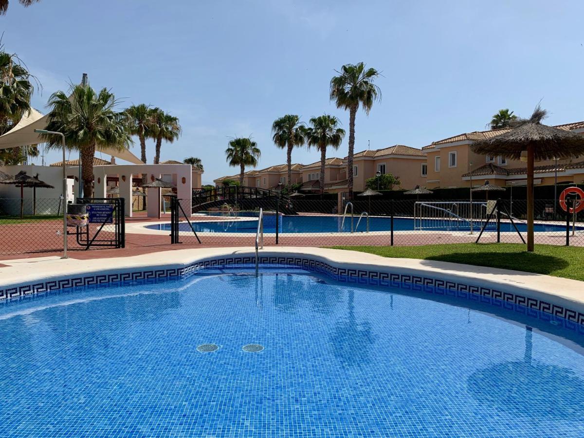 Апартаменти Marinas Sol - Tu Hogar Con Jardin Privado! Бера Екстер'єр фото