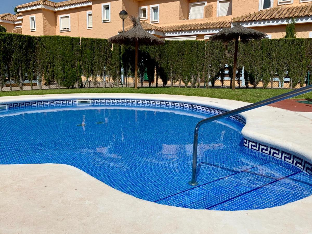 Апартаменти Marinas Sol - Tu Hogar Con Jardin Privado! Бера Екстер'єр фото